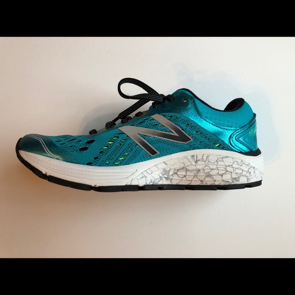 New Balance Women’s Running Shoe 1260 v7 - Picture 3 of 6